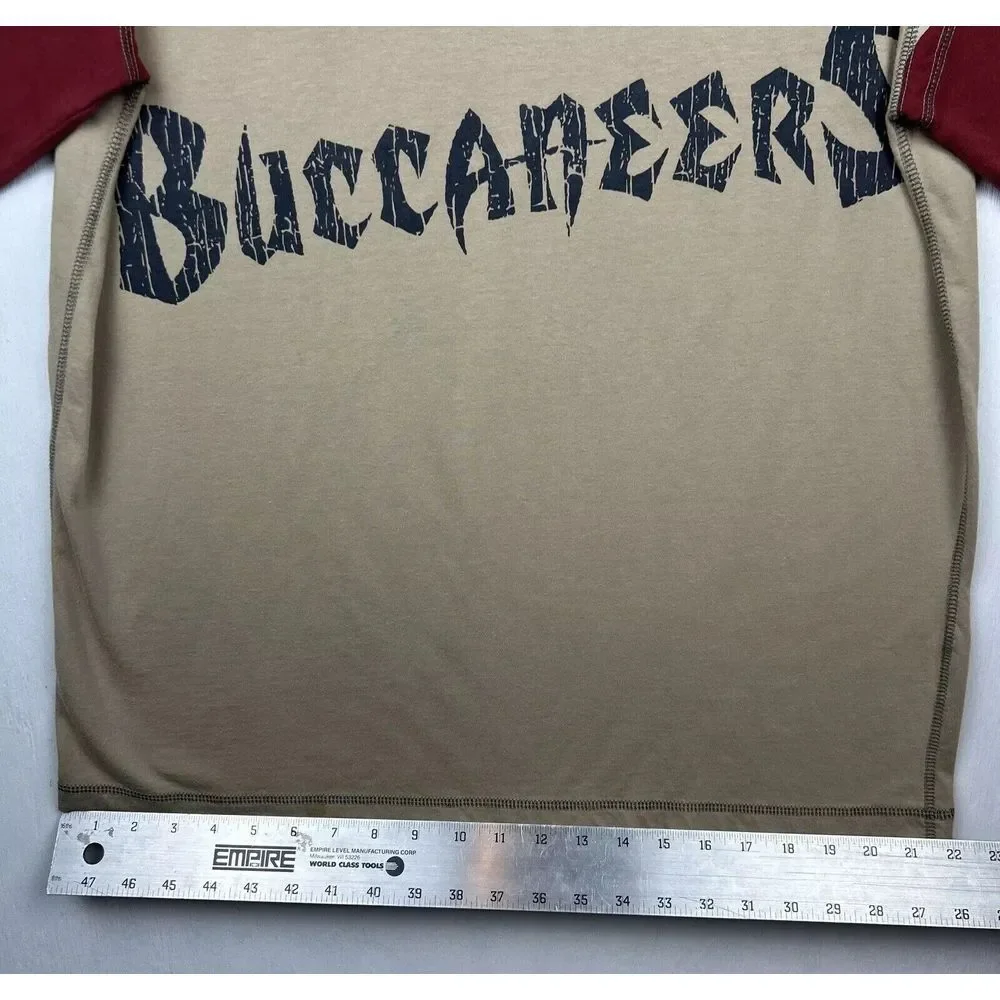 Vintage No‎ Huddle NFL Mens XL Red & Beige 2004 Tampa Bay Buccaneers T-Shirt